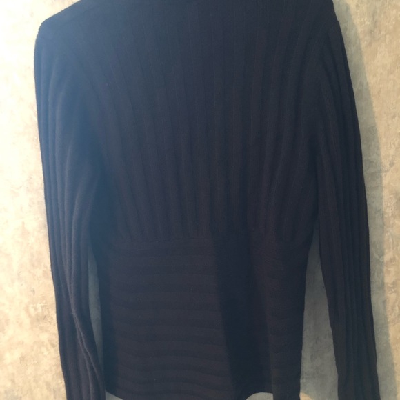 Sweater - Picture 2 of 4